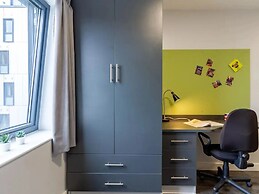 Student Only Austen House