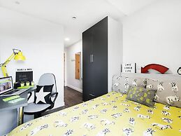 Student Only Austen House