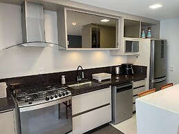 Apto Frente Mar Próximo ao Beto Carrero