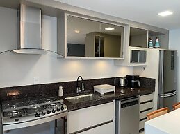 Apto Frente Mar Próximo ao Beto Carrero