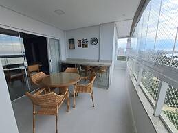 Apto Frente Mar Próximo ao Beto Carrero