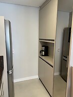 Apto Frente Mar Próximo ao Beto Carrero