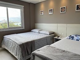 Apto Frente Mar Próximo ao Beto Carrero