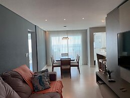 Apto Frente Mar Próximo ao Beto Carrero