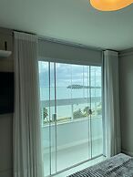 Apto Frente Mar Próximo ao Beto Carrero