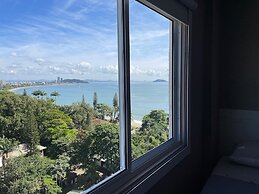 Apto Frente Mar Próximo ao Beto Carrero