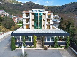 Hotel Odissey Jaz