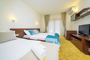 Hotel Odissey Jaz