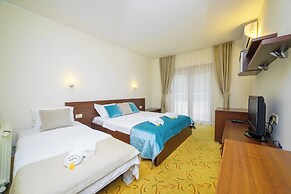 Hotel Odissey Jaz