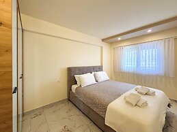 Blue Star Suites by SDR