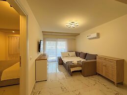 Blue Star Suites by SDR