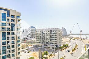 Bloomfields Grandeur 1BR In Lamar Raha