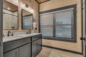 Pigeon Forge Large Cabins