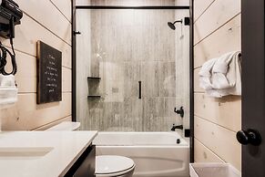 Pigeon Forge Large Cabins