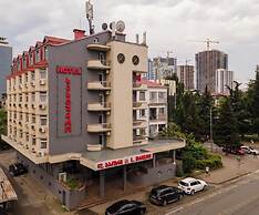 Hotel l bakuri
