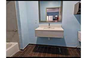 The Way Inn by OYO Spencer