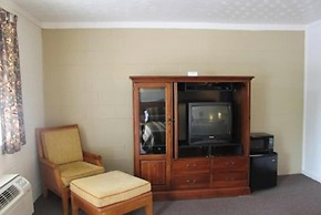 The Way Inn by OYO Spencer