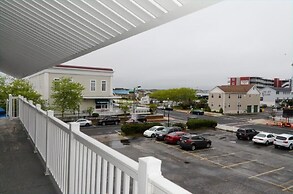 Atlantic Breeze Motel & Apartments