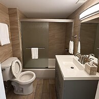 Atlantic Breeze Motel & Apartments