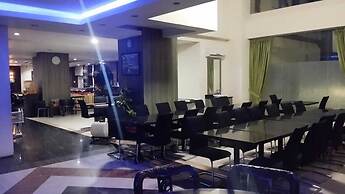 Lynt Hotel Makassar
