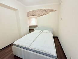 Pilies8 Luxury Vilnius Apartment