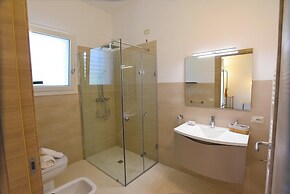 Villa Elysium With Pool And Garden