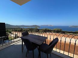 Kaş Eylül Suit Apart