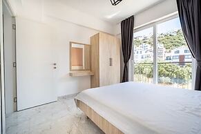 Kaş Eylül Suit Apart