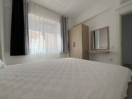 Kaş Eylül Suit Apart