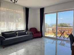 Kaş Eylül Suit Apart