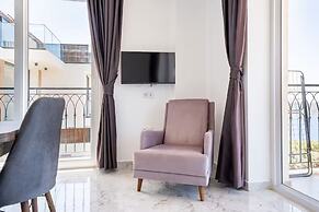 Kaş Eylül Suit Apart