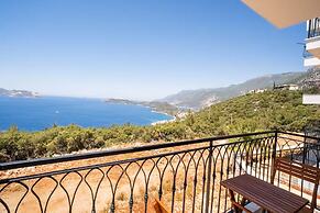 Kaş Eylül Suit Apart