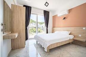 Kaş Eylül Suit Apart