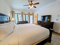 Chateaux Dumont 2724