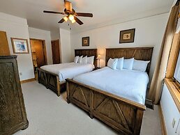 Chateaux Dumont 2724