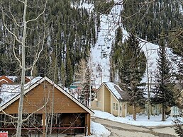 Chateaux Dumont 2724