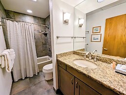 Chateaux Dumont 2724