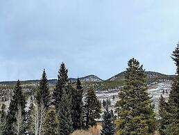 Chateaux Dumont 2724