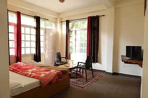 Dalhousie Hotel Paradise Hill View