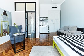 Rumor Apartments