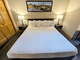 Trappers Crossing 8769