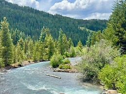 Trappers Crossing 8769