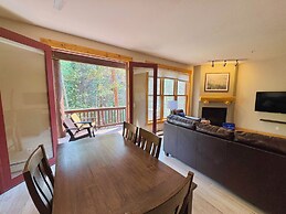 Trappers Crossing 8769