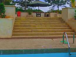 Lavish Apartment With Swimming Pool Ongata Rongai