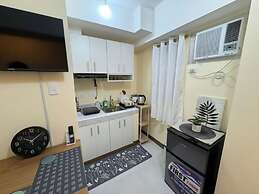 New Bachelor's Pad Across Ateneo Uni With Free Fast Wi-fi, AC Room, ho