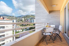 Sunny Stay by Atlantic Holiday