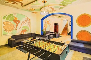 The Hosteller Goa, Anjuna