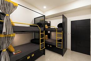 The Hosteller Jaipur, MI Road