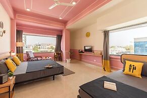 The Hosteller Jaipur, MI Road