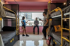 The Hosteller Jaipur, MI Road